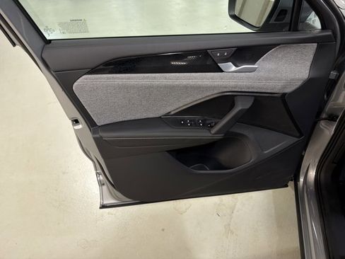 New 2026 Volkswagen Tiguan S FWD image 17
