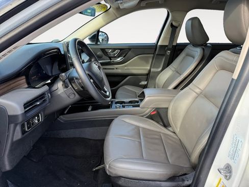 Used 2024 Lincoln Corsair Reserve w/ Equipment Group 201A image 11