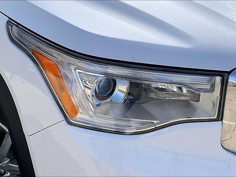 Used 2019 GMC Acadia SLT AWD/4WD image 31