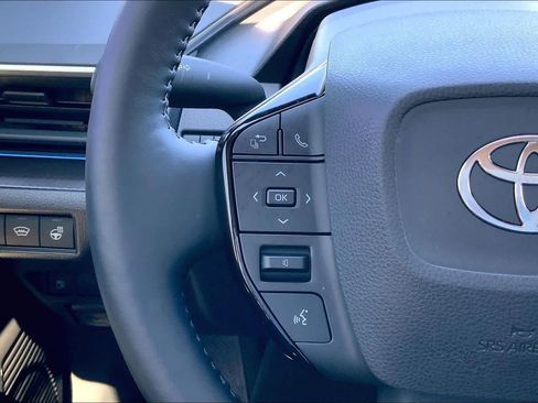 Used 2025 Toyota Prius Nightshade image 21