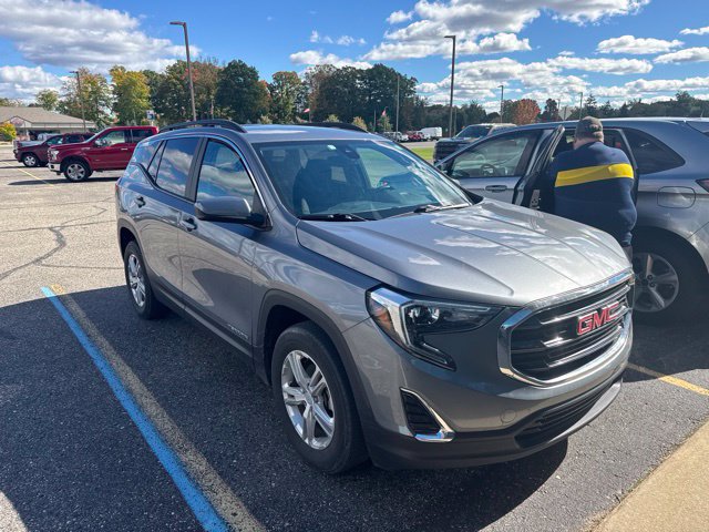 Used 2021 GMC Terrain SLE w/ Driver Convenience Package AWD/4WD image 2