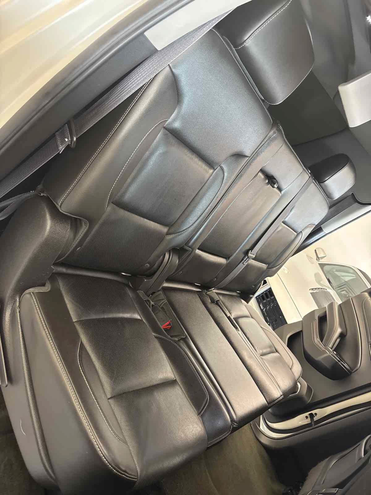 Used 2015 GMC Yukon XL SLT w/ Open Road Package RWD image 24