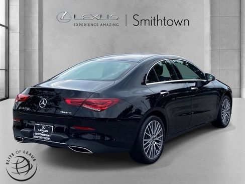 Used 2023 Mercedes-Benz CLA 250 4MATIC image 5