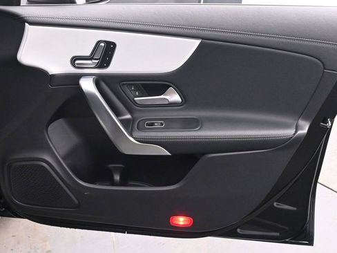 Used 2025 Mercedes-Benz CLA 250 4MATIC image 21