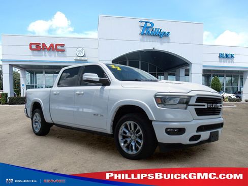 Used 2022 RAM 1500 Laramie AWD/4WD image 1
