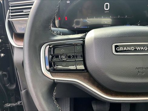 Used 2022 Jeep Grand Wagoneer Series I image 18