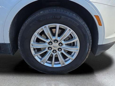 Used 2018 Cadillac XT5 AWD image 13