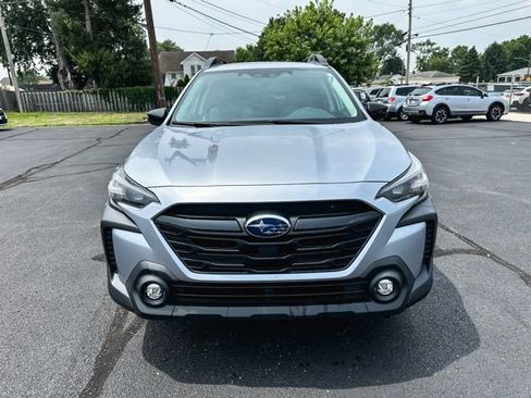 Used 2024 Subaru Outback Onyx Edition AWD/4WD image 2