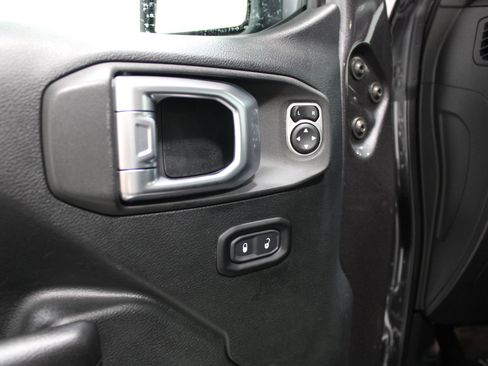 Used 2020 Jeep Wrangler Unlimited Rubicon AWD/4WD image 42