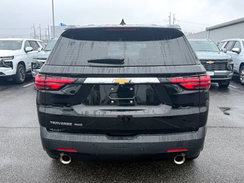 Used 2023 Chevrolet Traverse LS w/ Safety Package image 6