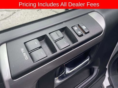 Used 2024 Toyota 4Runner SR5 AWD/4WD image 19