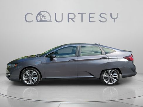 Certified 2018 Honda Clarity Touring image 4
