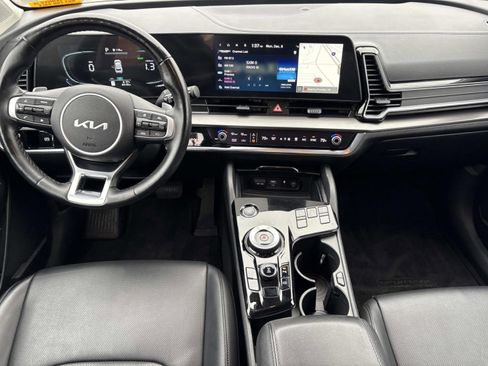 Used 2023 Kia Sportage EX image 15