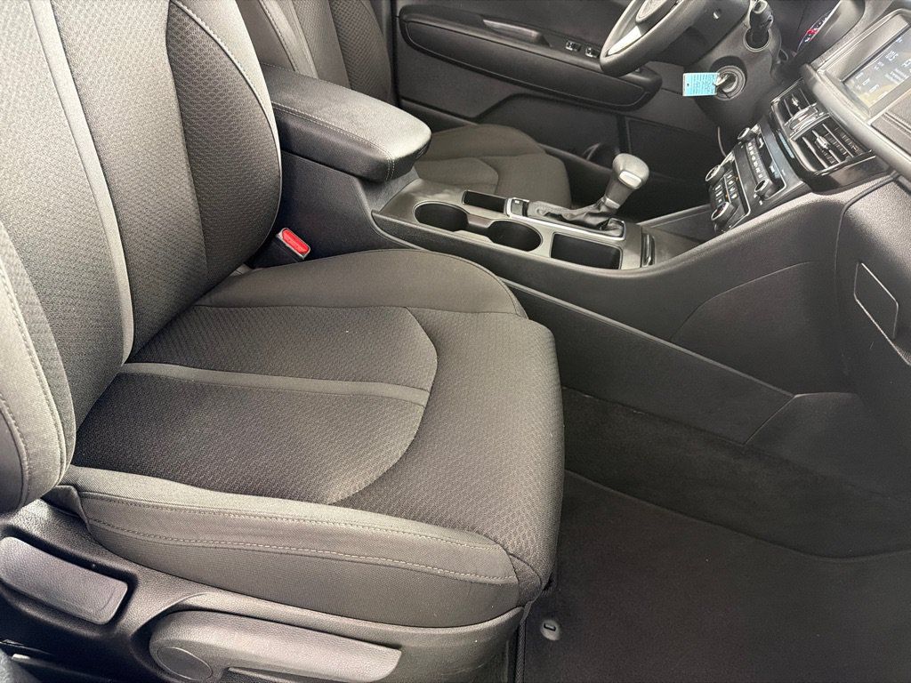 Used 2018 Kia Optima LX FWD image 22