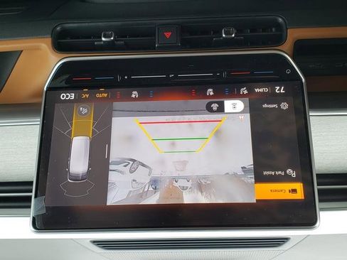 New 2025 Volkswagen ID. Buzz Pro S image 8