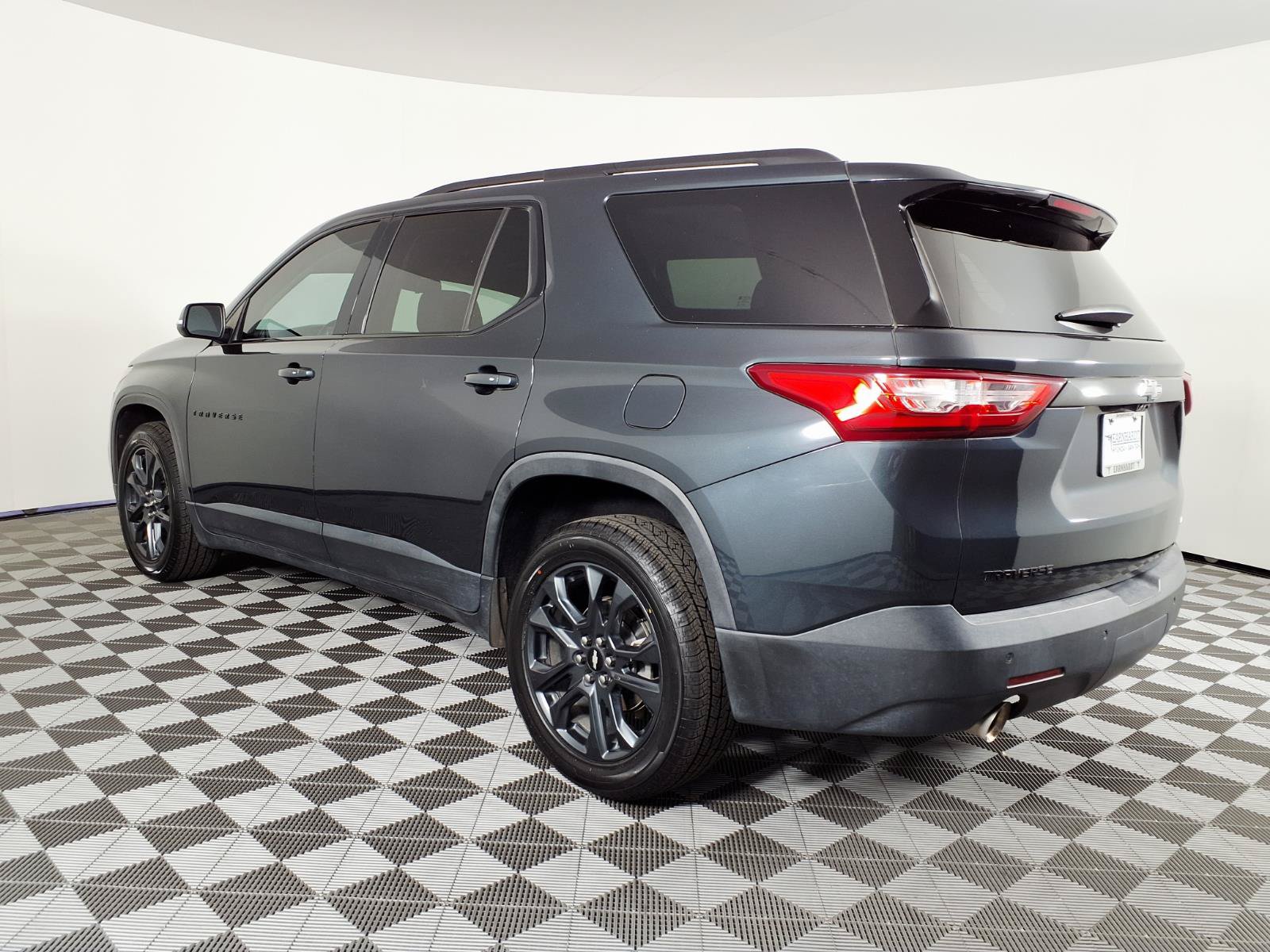 Used 2021 Chevrolet Traverse RS FWD image 6