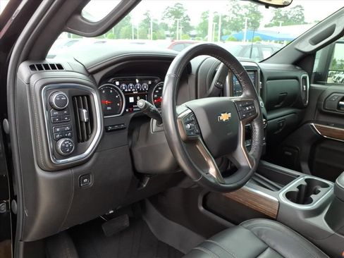 Used 2022 Chevrolet Silverado 2500 High Country w/ Z71 Off-Road Package AWD/4WD image 18