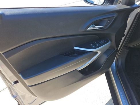 Used 2024 Chevrolet Trax LS w/ LS Convenience Package image 19