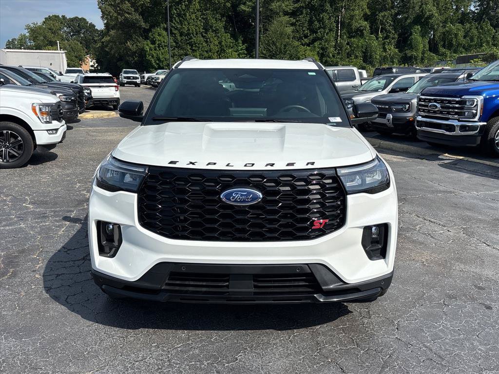Used 2026 Ford Explorer ST AWD/4WD image 2