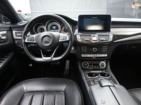 Used 2017 Mercedes-Benz CLS 550 4MATIC image 9