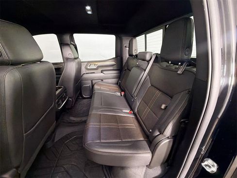 Used 2023 Chevrolet Silverado 1500 High Country w/ Technology Package image 26