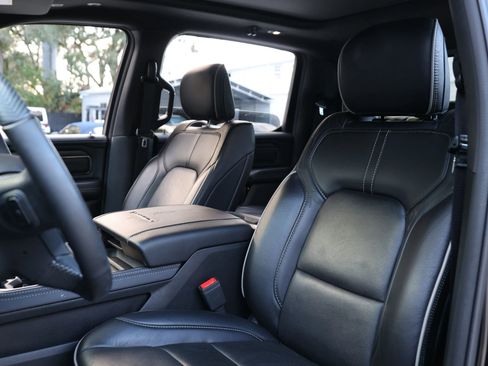 Used 2021 RAM 1500 Limited w/ Night Edition image 9