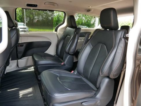 Used 2018 Toyota Tundra SR5 w/ TRD Sport Package AWD/4WD image 39