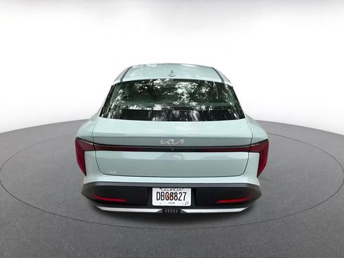 Used 2025 Kia K4 FWD image 10