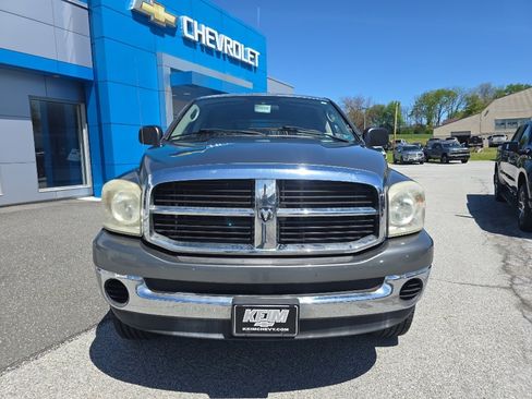 Used 2007 Dodge Ram 2500 Truck SLT AWD/4WD image 2
