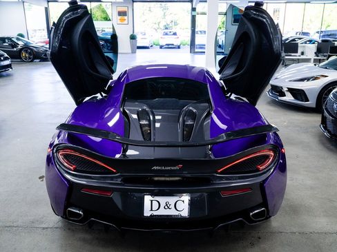 Used 2018 McLaren 570S Coupe RWD image 8