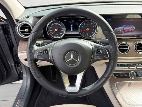 Used 2018 Mercedes-Benz E 300 4MATIC image 11