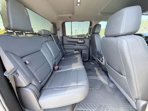 Used 2025 Chevrolet Silverado 1500 LTZ AWD/4WD image 25