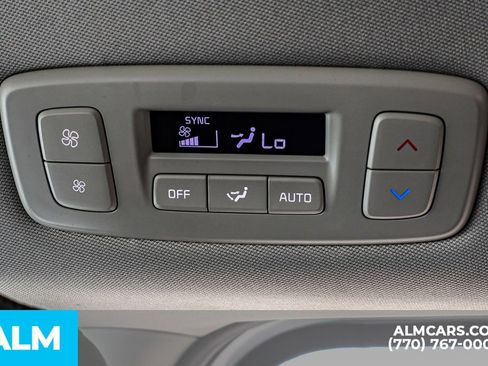 Used 2025 Kia Carnival FWD image 60