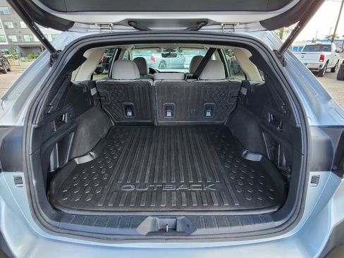 Used 2022 Subaru Outback Premium AWD/4WD image 24