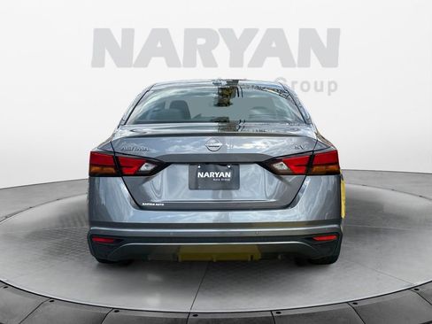 Used 2024 Nissan Altima 2.5 SV image 7