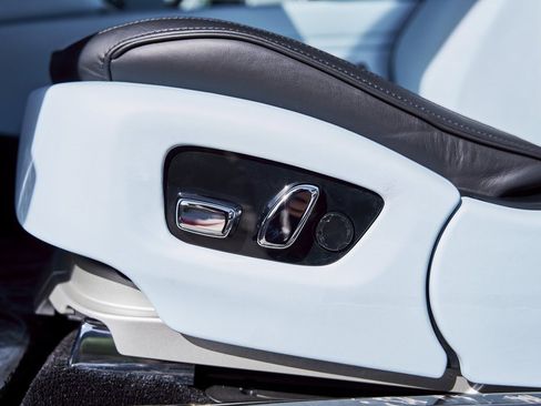 Used 2025 Rolls-Royce Spectre Base image 48