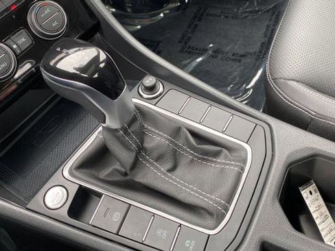 Used 2024 Volkswagen Jetta SEL FWD image 19
