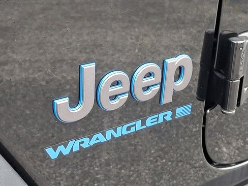 Used 2023 Jeep Wrangler Unlimited w/ Cold Weather Group image 29
