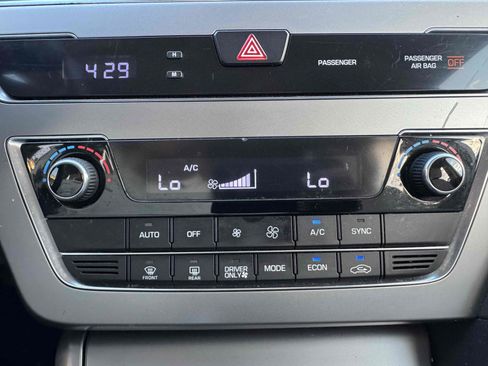 Used 2016 Hyundai Sonata SE image 25