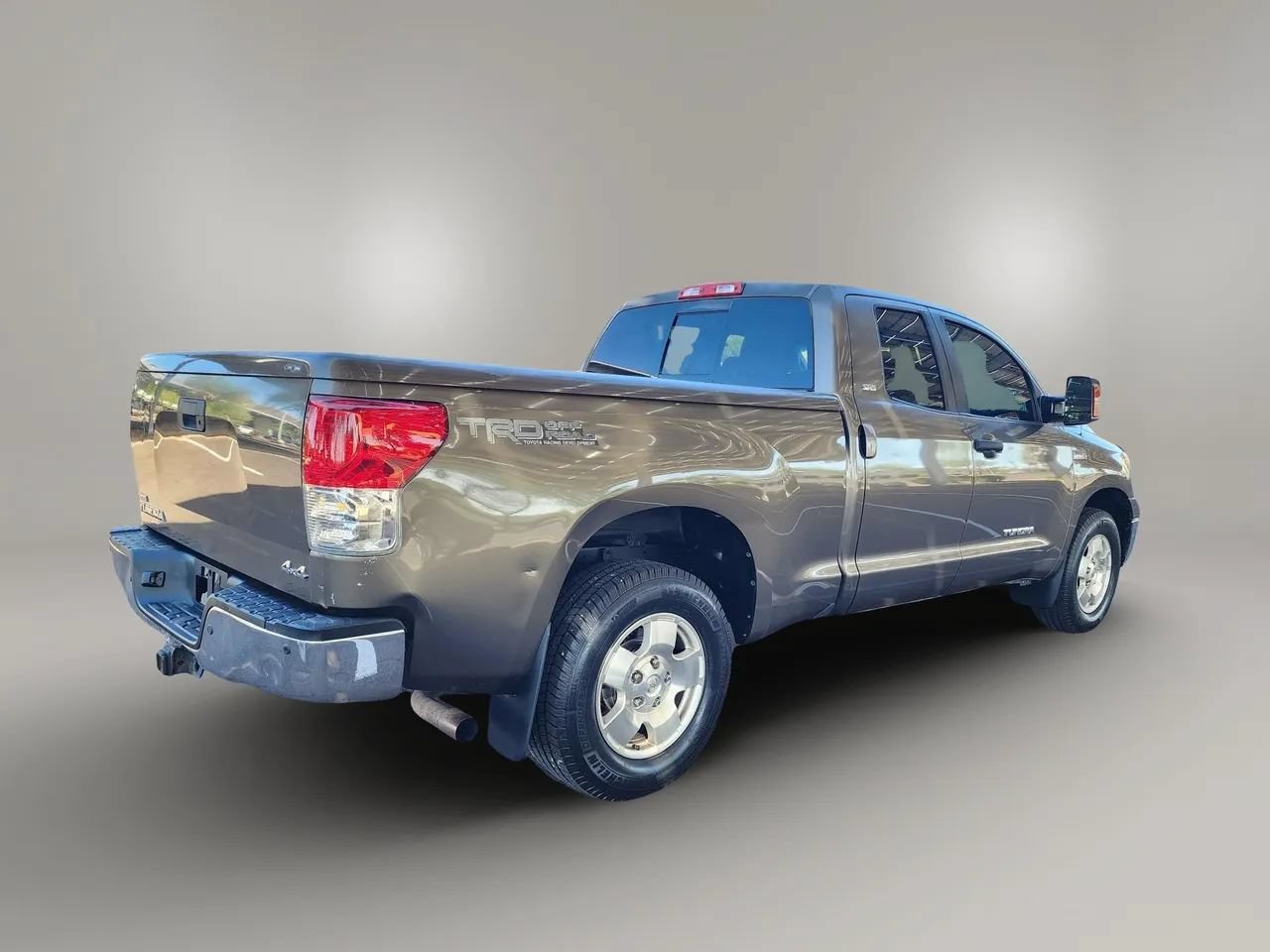 Used 2008 Toyota Tundra SR5 w/ TRD Off-Road Pkg AWD/4WD image 8