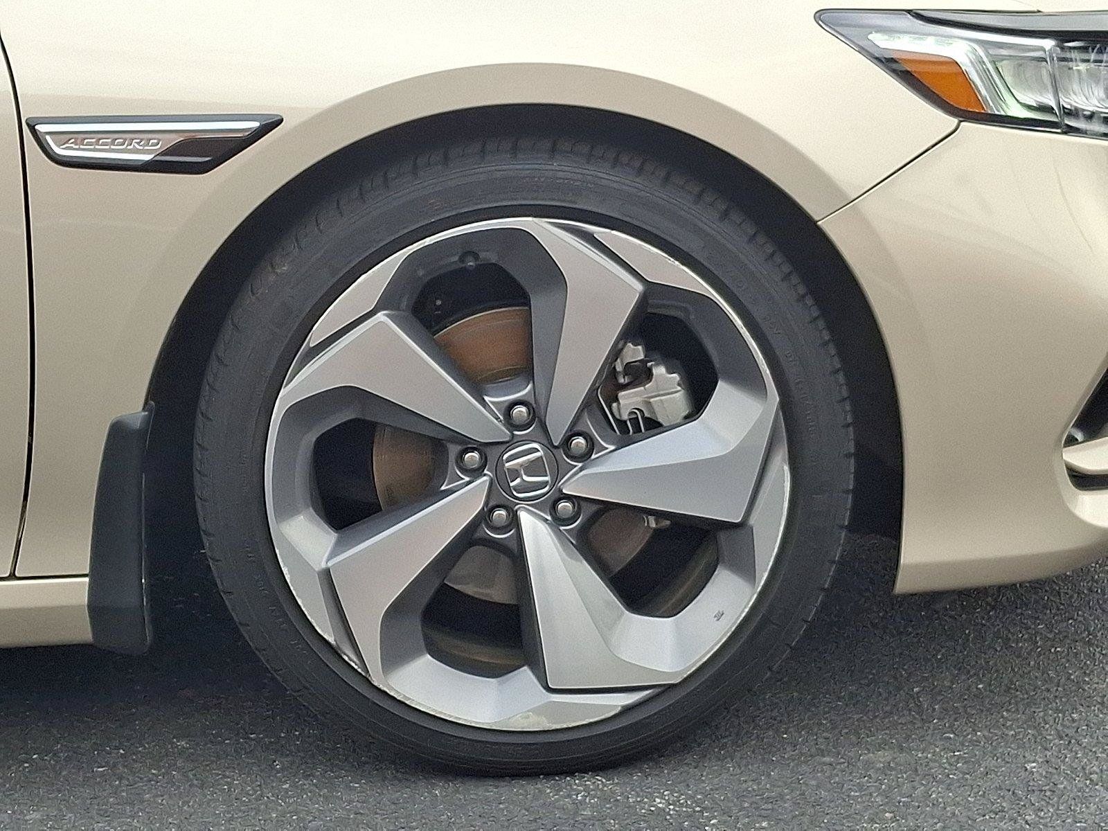 Used 2020 Honda Accord Touring image 8