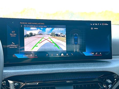 New 2026 BMW 330i Sedan w/ Premium Package RWD image 23