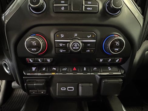 Used 2020 Chevrolet Silverado 2500 LTZ w/ LTZ Premium Package image 26