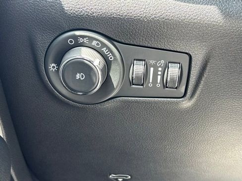 Used 2024 Jeep Compass Limited w/ Elite Group AWD/4WD image 26