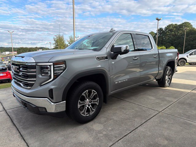 Used 2025 GMC Sierra 1500 SLT RWD image 3