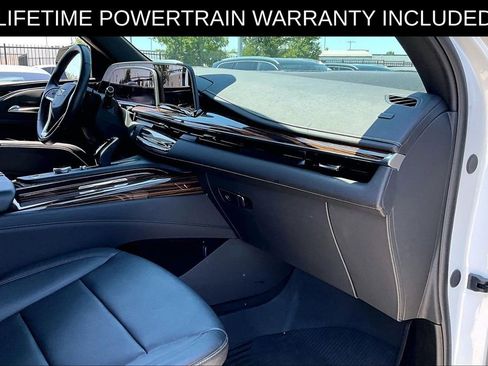 Used 2024 Cadillac Escalade Luxury RWD image 20