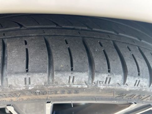 Used 2011 Ford Mustang GT Premium w/ Comfort Pkg image 8