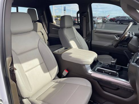 Used 2025 Chevrolet Silverado 1500 LTZ w/ LTZ Convenience Package II AWD/4WD image 26