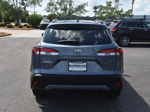 Used 2024 Toyota Corolla Cross LE FWD image 6