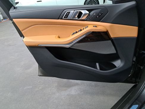 New 2026 BMW X5 xDrive40i w/ M Sport Package image 28